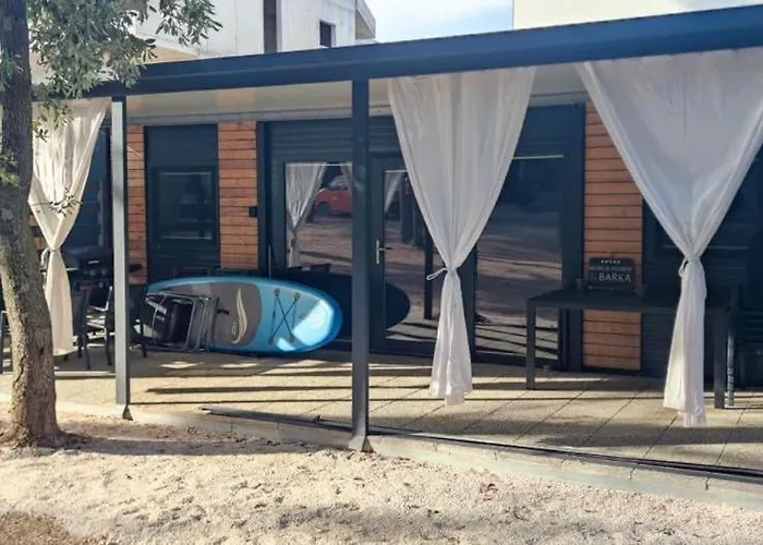 펜션 Barka Homes 파코스탄